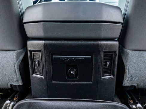 Used 2017 RAM 1500 Lone Star AWD/4WD image 32