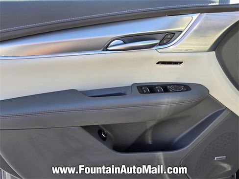 Used 2023 Cadillac XT5 Premium Luxury image 19