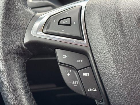 Used 2022 Ford Edge SEL w/ Sport Appearance Package image 19