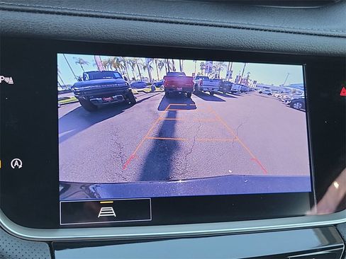 Used 2025 Cadillac XT5 Premium Luxury image 15