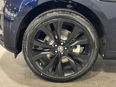 New 2026 Jaguar F-PACE R-Dynamic S image 10