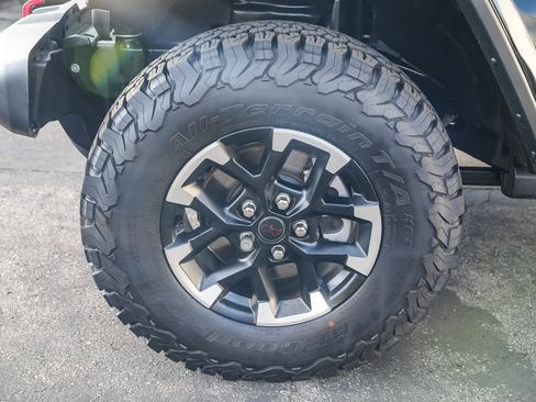 New 2025 Jeep Wrangler Rubicon image 9