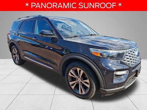 Used 2020 Ford Explorer Platinum w/ Premium Technology Package AWD/4WD image 3