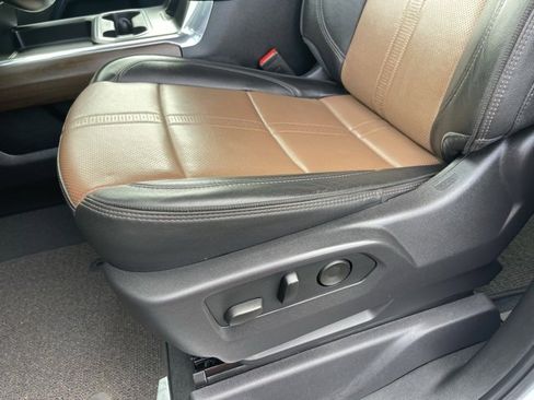 Used 2024 Chevrolet Silverado 3500 High Country image 10