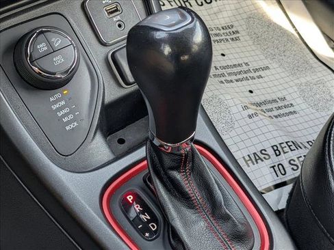 Used 2021 Jeep Compass Trailhawk image 12