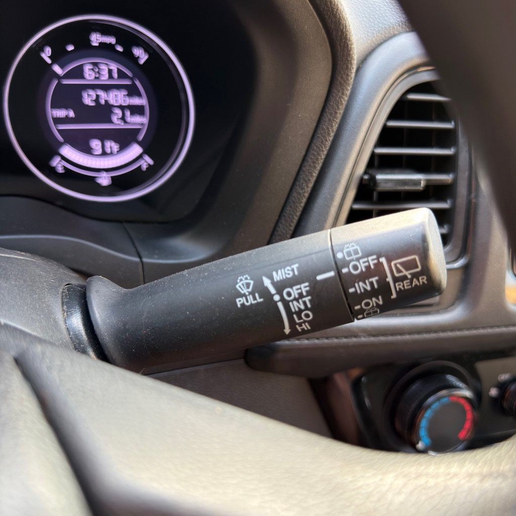 Used 2019 Honda HR-V LX image 38