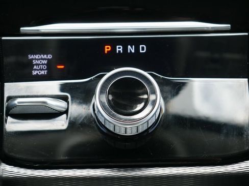 Used 2024 Jeep Grand Cherokee L Limited w/ Black Appearance Package image 21