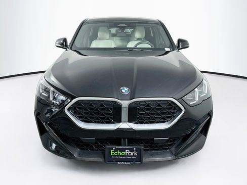 Used 2026 BMW X2 xDrive28i AWD/4WD image 2