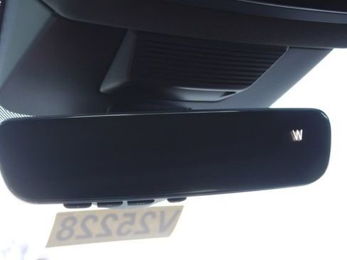 New 2025 Volkswagen Tiguan SE R-Line AWD/4WD image 34