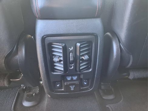 Used 2025 Dodge Durango R/T AWD/4WD image 18