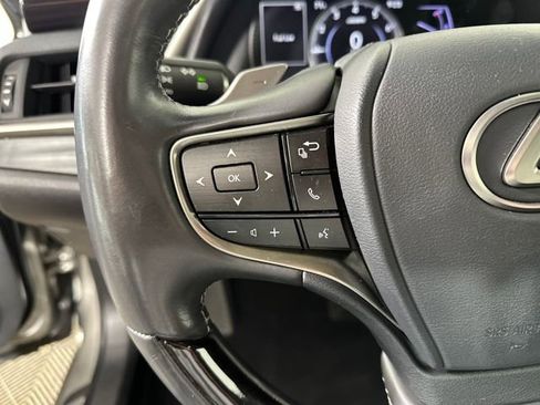 Used 2020 Lexus ES 350 w/ Premium Package image 15