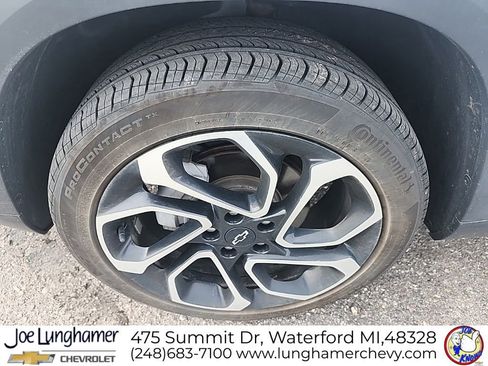 Used 2024 Chevrolet Trax RS w/ Sunroof Package FWD image 10