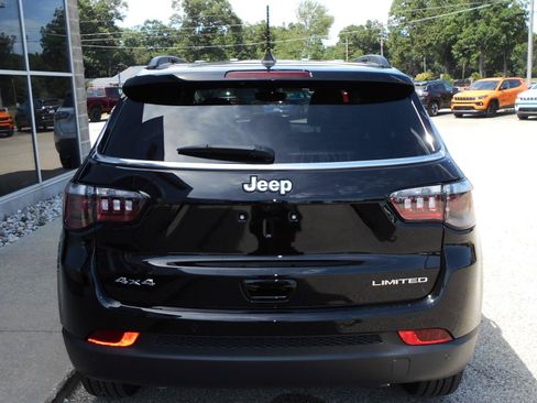New 2026 Jeep Compass Limited AWD/4WD image 18