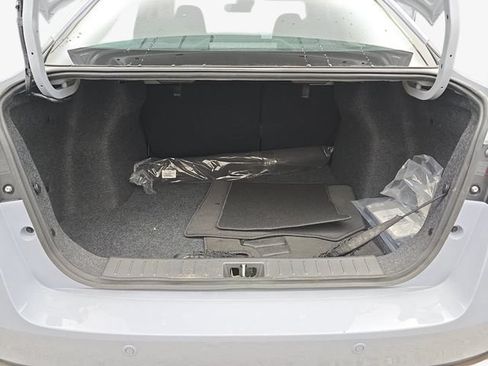 Used 2025 Nissan Versa SV w/ Trunk Package FWD image 29