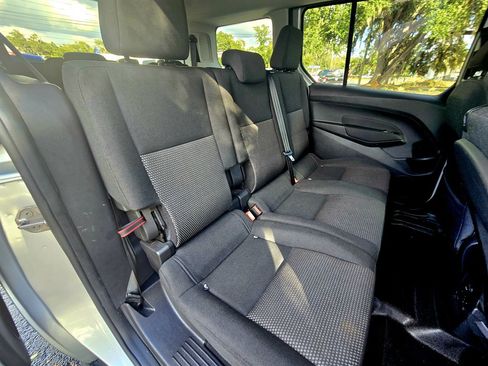 Used 2017 Ford Transit Connect XL image 28