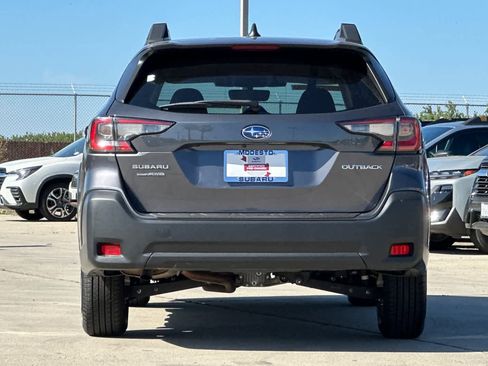 Certified 2025 Subaru Outback Premium AWD/4WD image 4