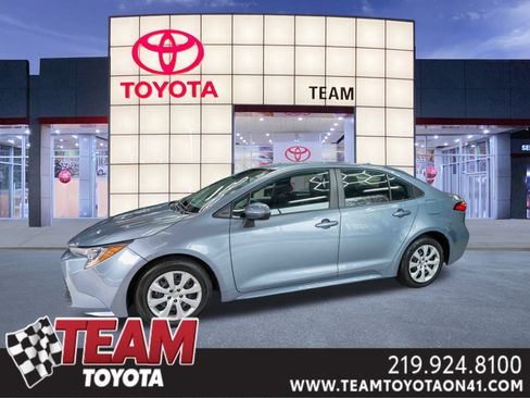 Used 2023 Toyota Corolla LE image 1