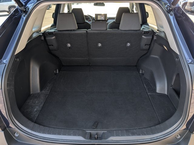 Used 2022 Toyota RAV4 XLE w/ Convenience Package AWD/4WD image 16