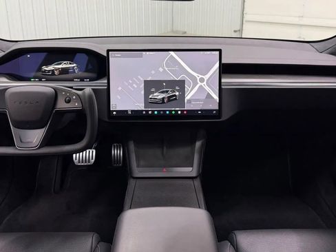 Used 2023 Tesla Model S Plaid image 13