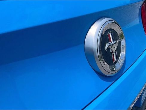 Used 2010 Ford Mustang Coupe RWD image 31