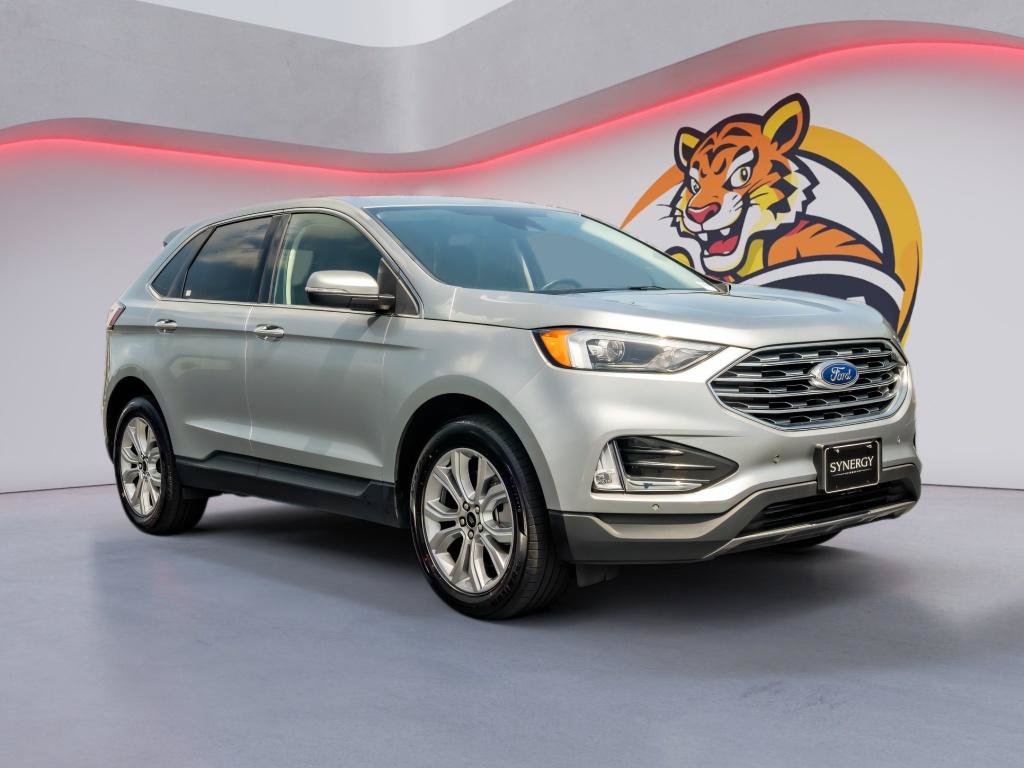 Used 2024 Ford Edge Titanium AWD/4WD image 3