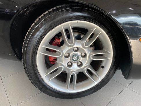 Used 2002 Jaguar XK8 XK8 2dr Convertible image 9