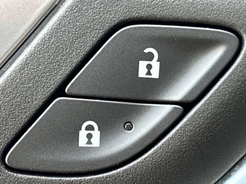 Used 2024 Chevrolet Tahoe LT RWD image 29