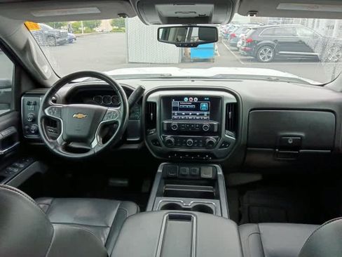 Used 2015 Chevrolet Silverado 3500 LTZ AWD/4WD image 5