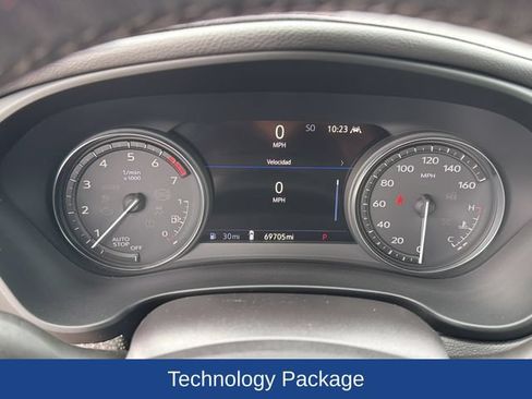Certified 2023 Cadillac XT4 Sport FWD image 9