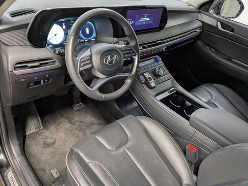 Used 2025 Hyundai Palisade Limited AWD/4WD image 18