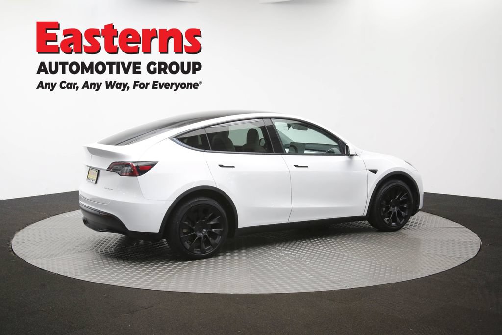 Used 2022 Tesla Model Y Long Range AWD/4WD image 39
