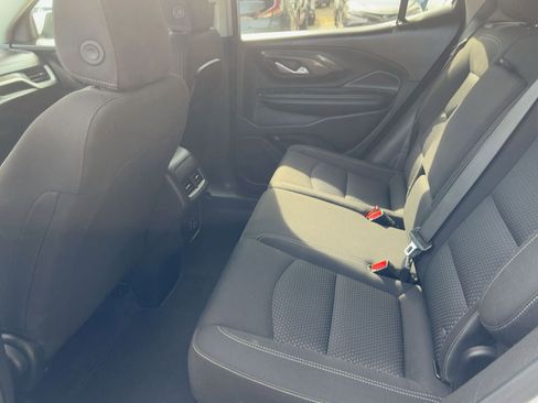 Used 2024 GMC Terrain SLE image 24