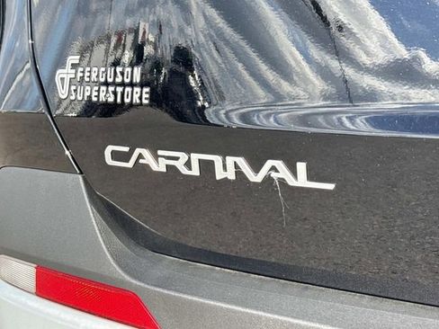 New 2026 Kia Carnival EX image 6