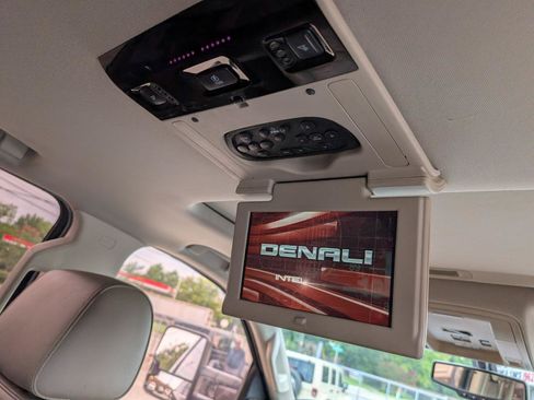 Used 2015 GMC Sierra 2500 Denali AWD/4WD image 24