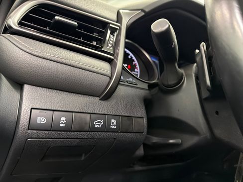 Used 2024 Toyota Camry SE image 30