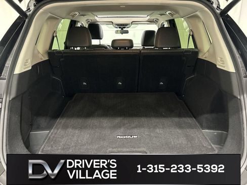 Used 2023 Nissan Rogue SV w/ SV Premium B Package AWD/4WD image 22