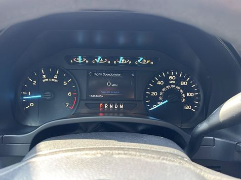 Used 2019 Ford F150 XL w/ Equipment Group 101A Mid AWD/4WD image 14