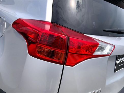 Used 2013 Toyota RAV4 LE FWD image 29