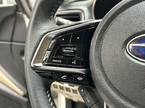Used 2019 Subaru Outback 2.5i Limited AWD/4WD image 19