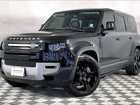 Used 2024 Land Rover Defender 110 SE AWD/4WD image 1