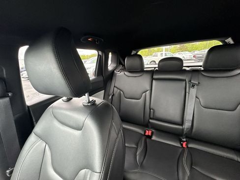 Used 2025 Jeep Compass Limited AWD/4WD image 12