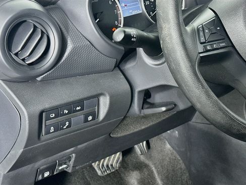 Used 2025 Nissan Kicks Play S FWD image 17