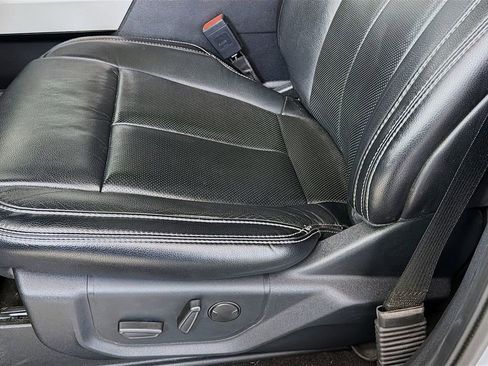 Used 2020 Ford F150 Lariat w/ Equipment Group 502A Luxury image 23