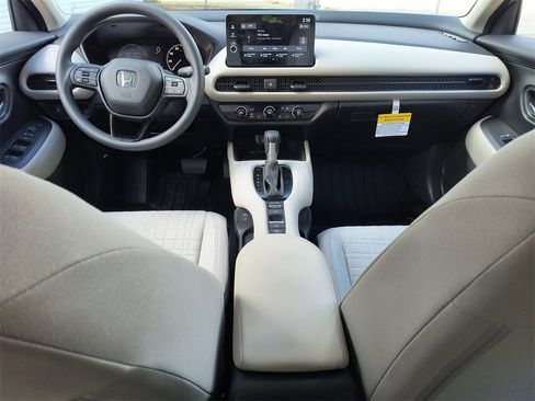 New 2026 Honda HR-V LX image 10
