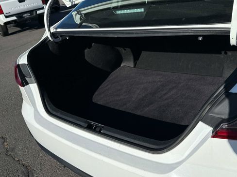 Used 2025 Toyota Camry SE image 16