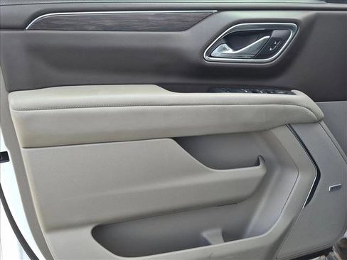 Used 2024 Chevrolet Tahoe LT RWD image 7