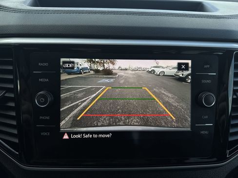 Used 2023 Volkswagen Atlas SE w/ Panoramic Sunroof Package image 15