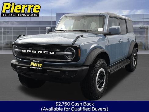 New 2025 Ford Bronco Outer Banks w/ Sasquatch Package AWD/4WD image 1