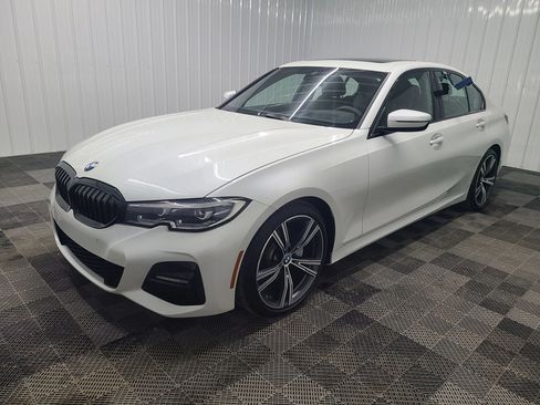 Used 2019 BMW 330i Sedan w/ M Sport Package RWD image 7