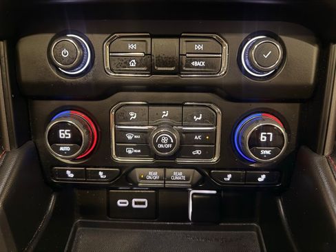 Used 2022 Chevrolet Tahoe RST w/ Luxury Package image 26